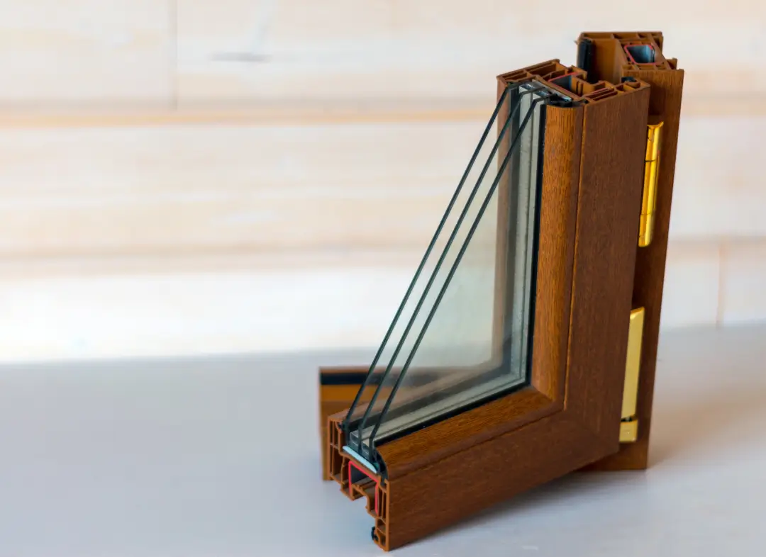 Installation de fenêtre en bois sur mesure Saint-Égrève